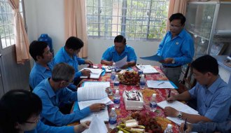 Liên đoàn Lao động huyện Cầu Kè: Tập trung chăm lo, bảo vệ quyền lợi cho người lao động