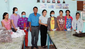Liên đoàn Lao động huyện Cầu Ngang: Thăm và tặng quà các đoàn viên nhân Tháng Công nhân 2020