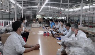 Liên đoàn Lao động huyện Tiểu Cần:  Tham gia Đoàn Công tác kiểm tra doanh nghiệp hoạt động trở lại ở trạng thái bình thường mới  