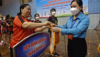 Khai mạc Giải bóng chuyền hơi nữ CNVCLĐ tỉnh Trà Vinh năm 2022