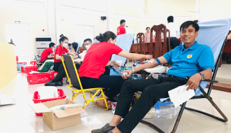 82 CNVCLĐ, chiến sĩ lực lượng vũ trang huyện Duyên Hải hiến máu tình nguyện đợt 2 năm 2022