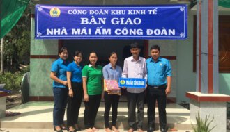 CĐCS Chi nhánh Công ty TNHH Yazaki EDS Việt Nam tại Trà Vinh: Bàn giao “Mái ấm Công đoàn” cho đoàn viên