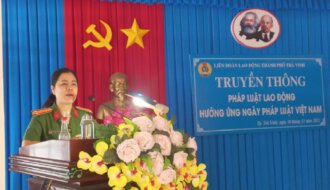 Liên đoàn Lao động TP Trà Vinh: Truyền thông pháp luật lao động hưởng ứng Ngày Pháp luật Việt Nam