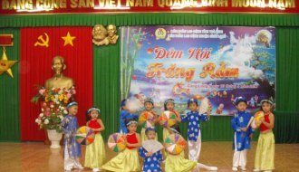 Liên đoàn Lao động huyện Càng Long: 500 CHÁU THIẾU NHI THAM GIA “ĐÊM HỘI TRĂNG RẰM” NĂM 2017