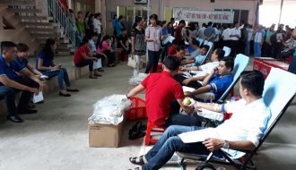Liên đoàn Lao động tỉnh: Tiếp nhận trên 300 đơn vị máu tình nguyện của đoàn viên, CNVCLĐ