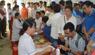 Trà Vinh: 367 công nhân, viên chức, lao động Hiến máu tình nguyện