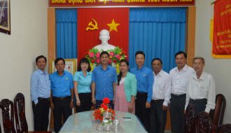 Đồng chí Ngọ Duy Hiểu, Phó Chủ tịch Tổng Liên đoàn Lao động Việt Nam thăm, làm việc với Liên đoàn Lao động tỉnh Trà Vinh