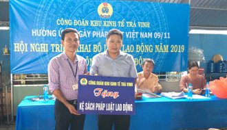 Liên đoàn Lao động tỉnh Trà Vinh: Nhiều hoạt động thiết thực hưởng ứng Ngày Pháp luật Việt Nam
