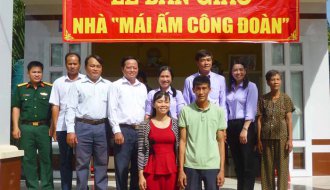Liên đoàn Lao động huyện Tiểu Cần: Nhiều hoạt động chăm lo tết cho công nhân lao động