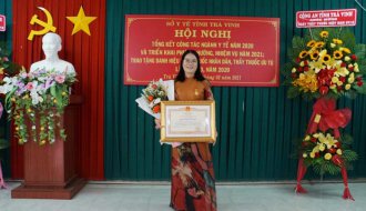 Chủ tịch Công đoàn ngành Y tế tỉnh Trà Vinh được Tổng LĐLĐ Việt Nam tặng Bằng khen có thành tích xuất sắc trong xây dựng gia đình CNVCLĐ tiêu biểu giai đoạn 2016 – 2021