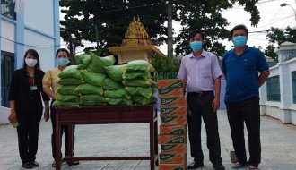 Công đoàn Viên chức tỉnh Trà Vinh: Thăm hỏi đoàn viên công đoàn tham gia phòng, chống dịch covid-19