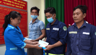 Liên đoàn Lao động thành phố Trà Vinh: Tặng quà đoàn viên nhân Tháng công nhân năm 2023