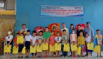 Liên đoàn Lao động huyện Càng Long: Chương trình “Chia sẻ yêu thương – cùng em đến trường” Năm học 2024-2025