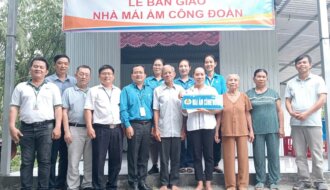 CĐCS Công ty TNHH Giày da Mỹ Phong: Bàn giao “Mái ấm công đoàn” cho đoàn viên bị hỏa hoạn.